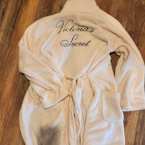 NWOT Victoria's Secret Light Pink Robe